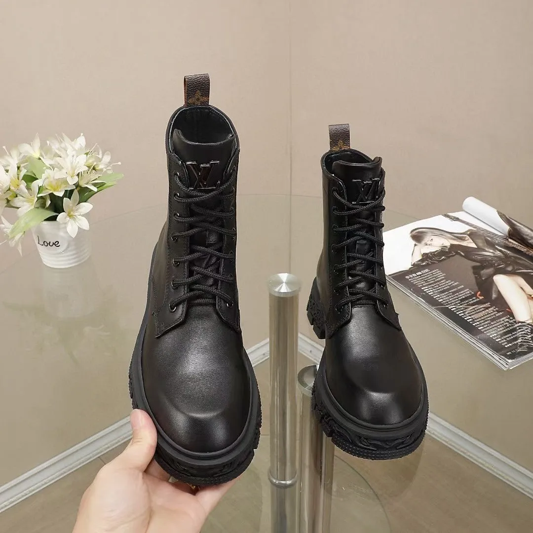 High Quality  LUV BOOTS 003