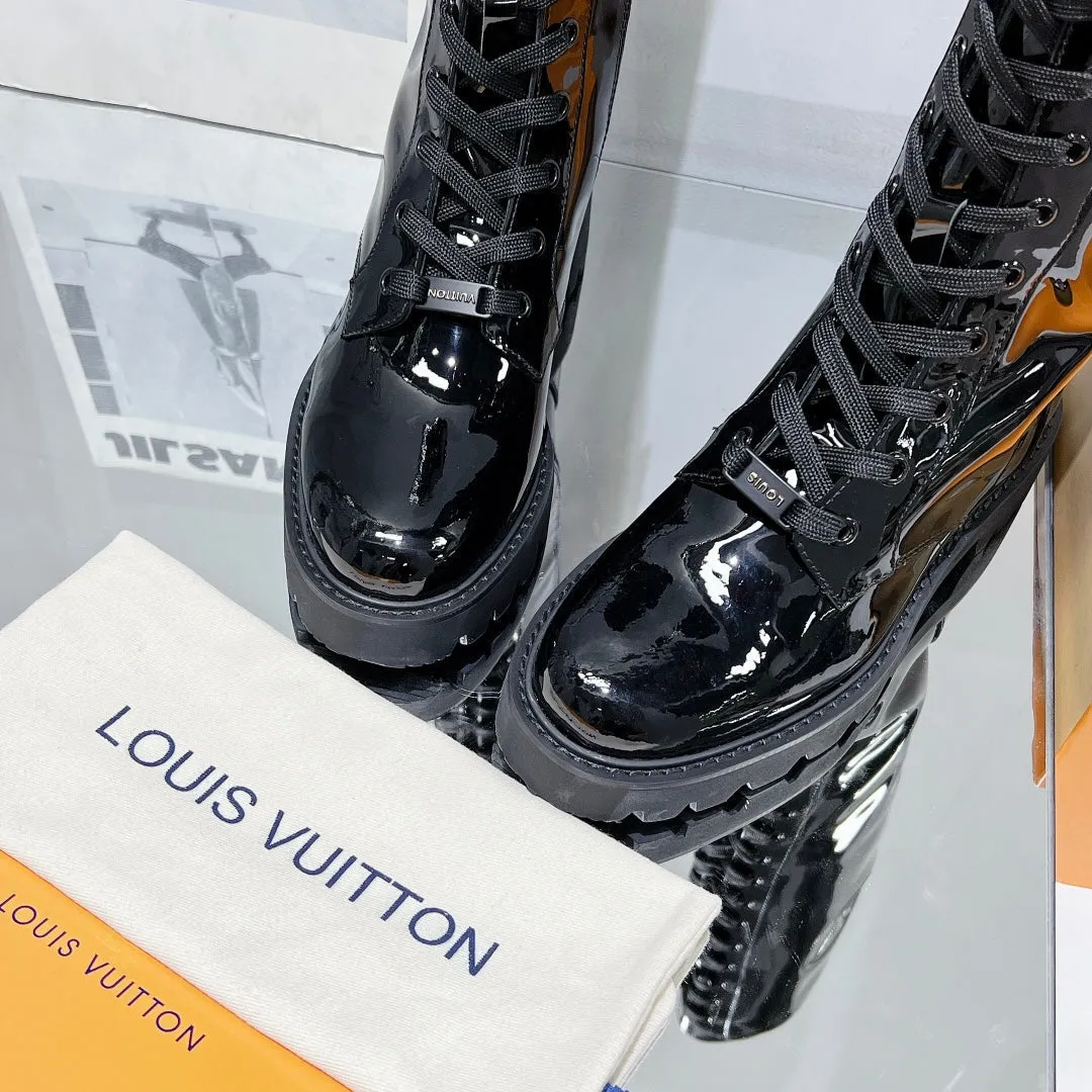 High Quality  LUV BOOTS 015