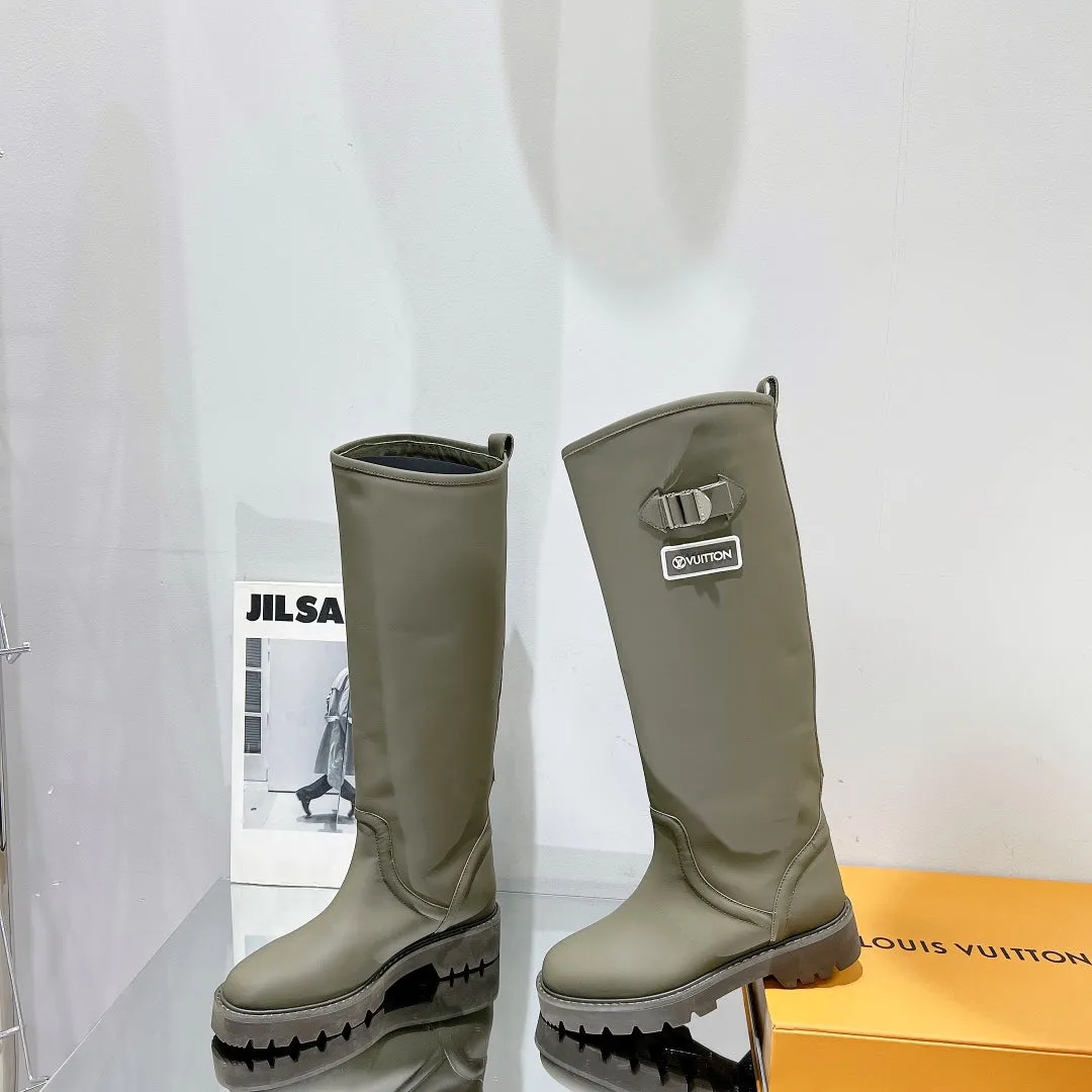 High Quality  LUV BOOTS 016