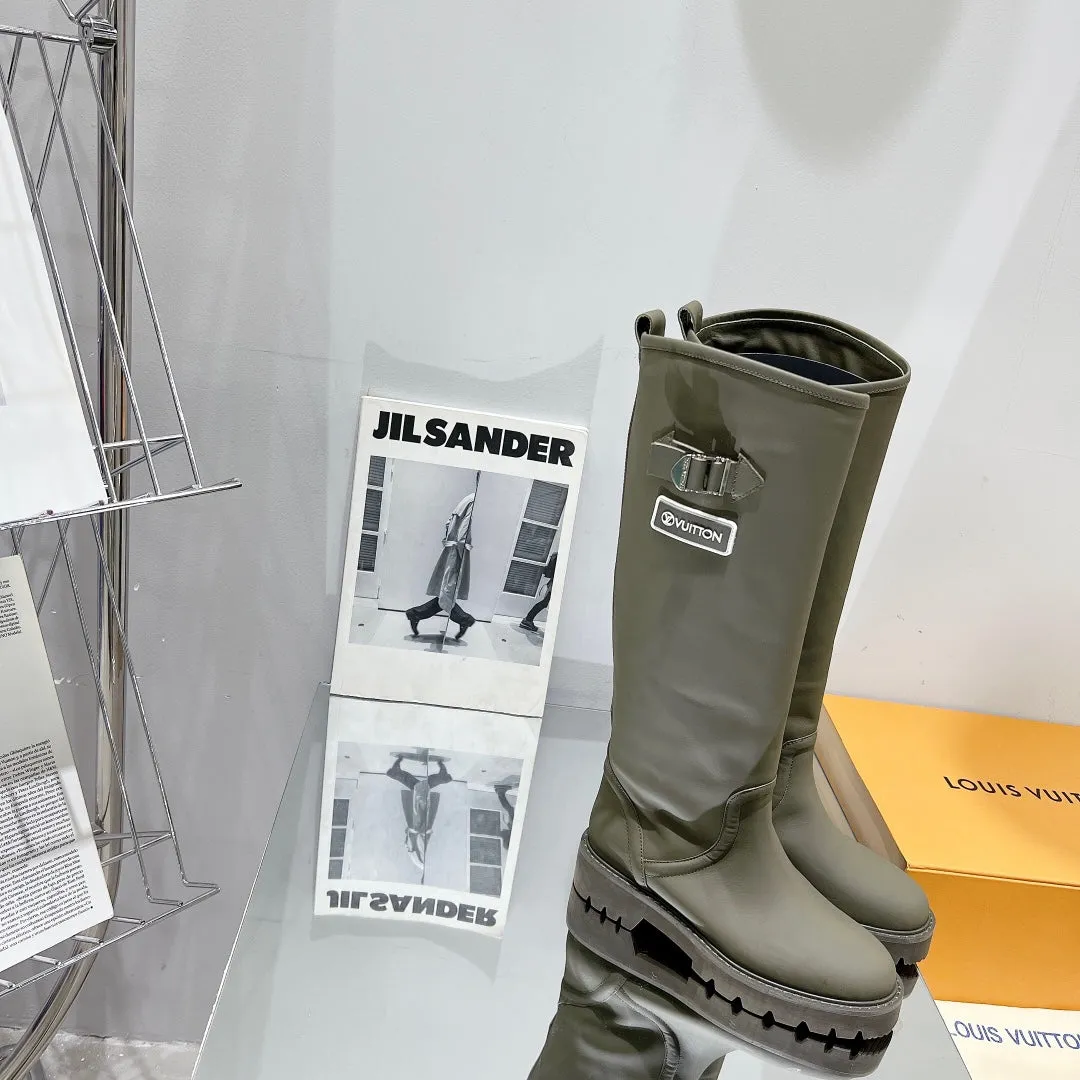 High Quality  LUV BOOTS 016