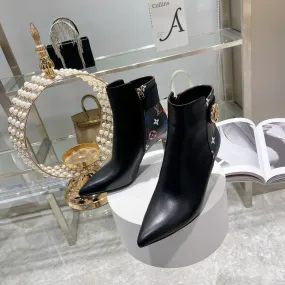 High Quality  LUV BOOTS 025