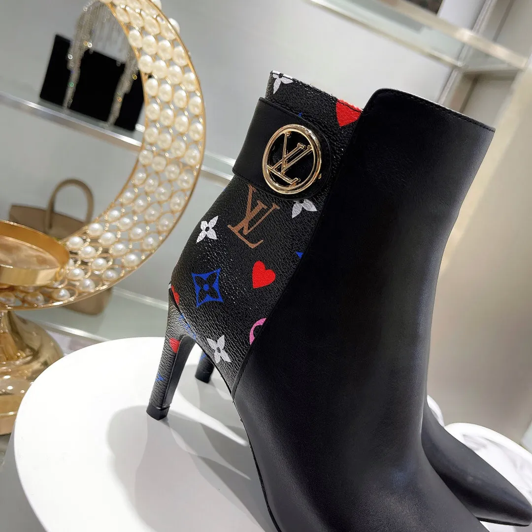 High Quality  LUV BOOTS 025