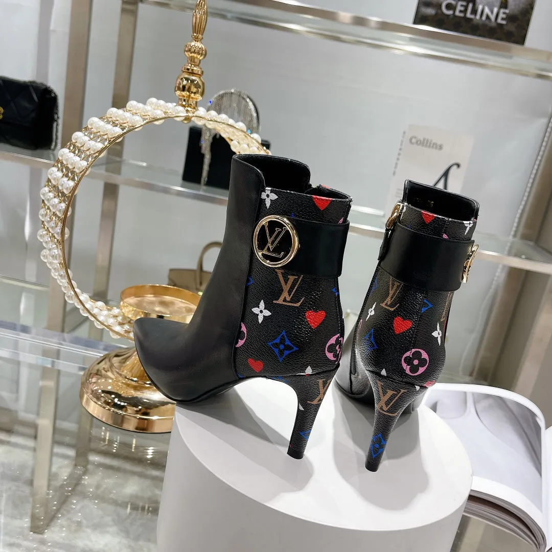 High Quality  LUV BOOTS 025