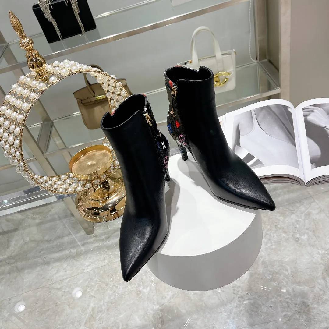 High Quality  LUV BOOTS 025