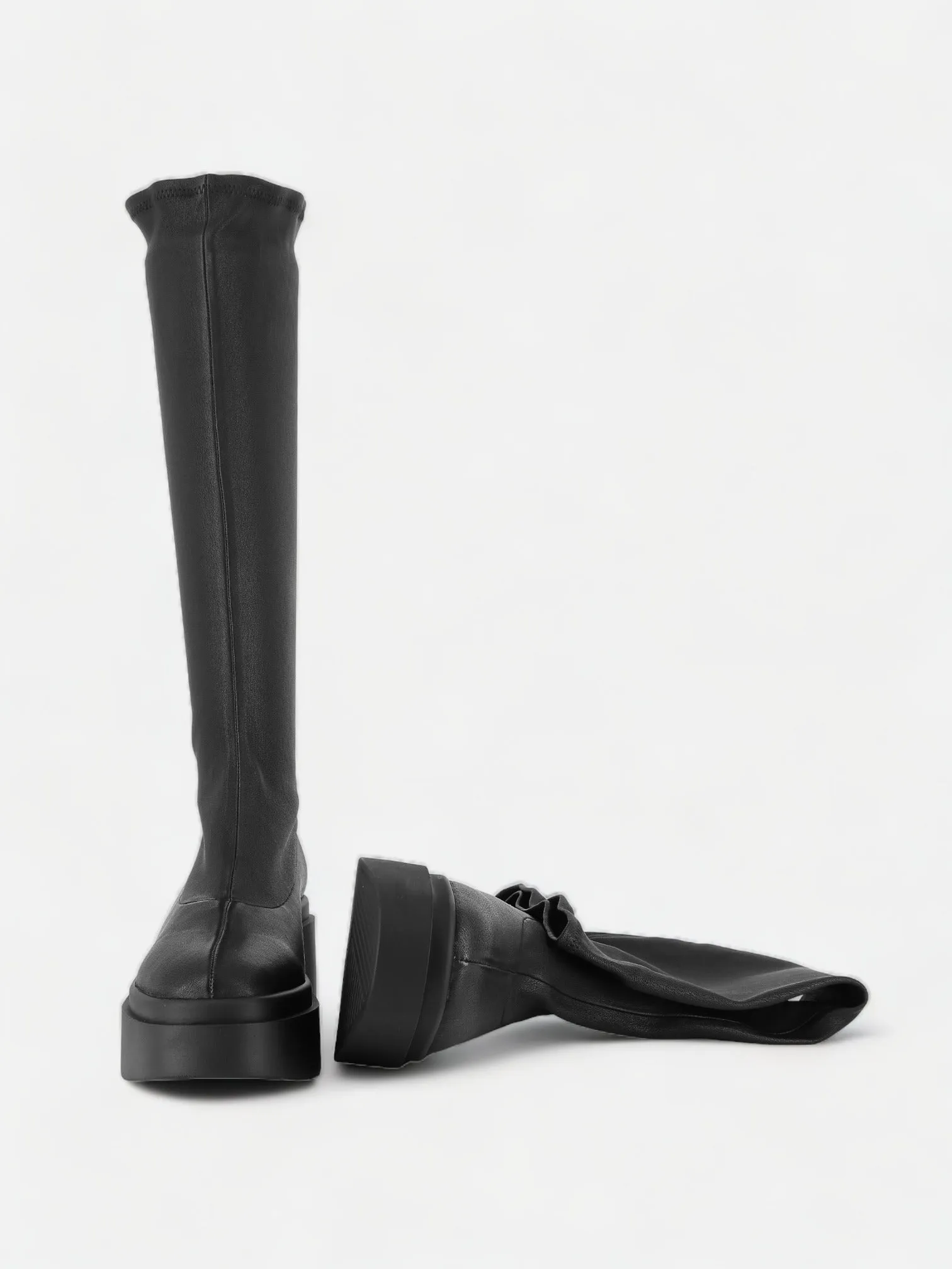 NOVA, stretch black