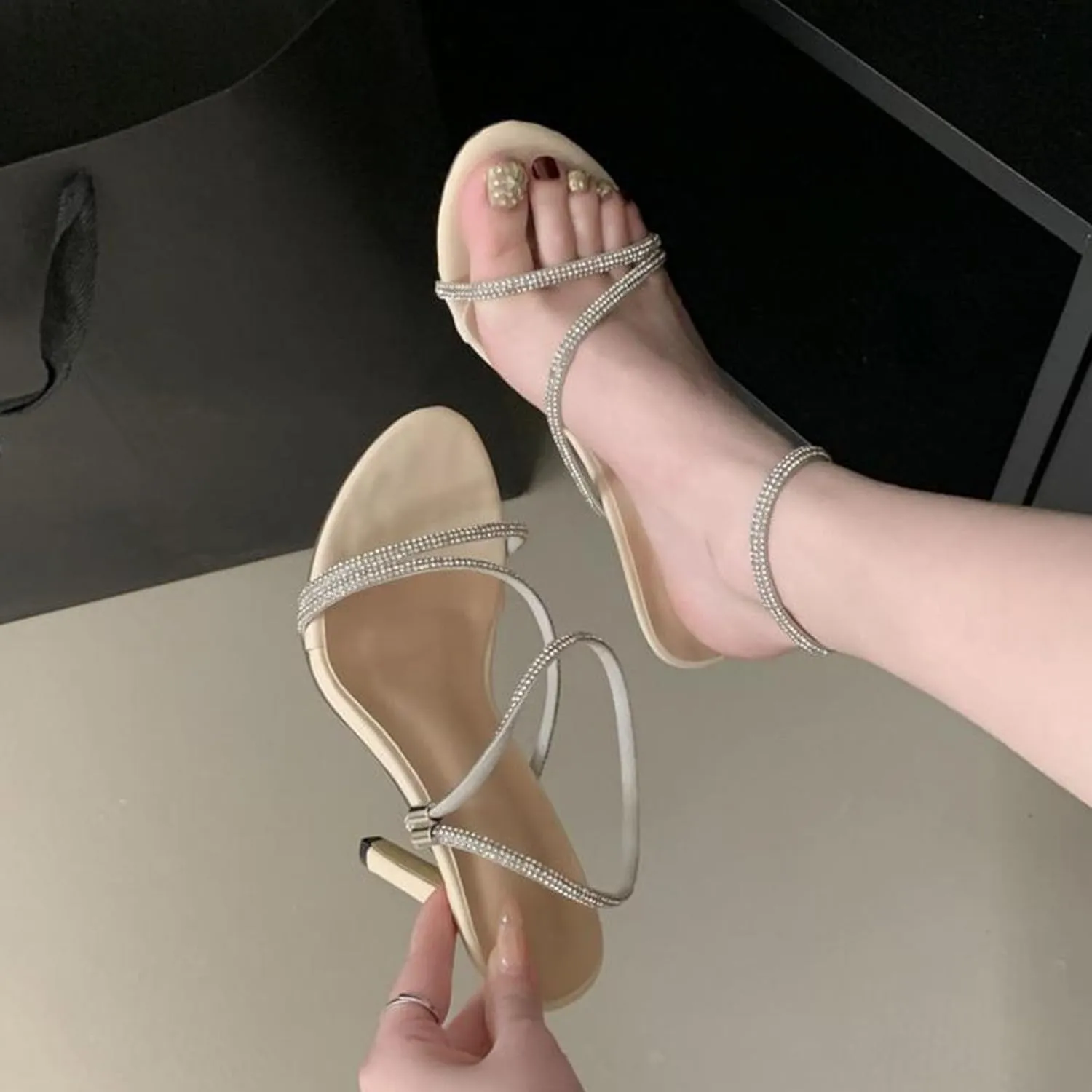 One-Foot Hollow Sandals, Stiletto Heels Rhinestones One-Strap Open-Toe Breathable High Heels Rubber Sole Comfortable Simple And Fashionable