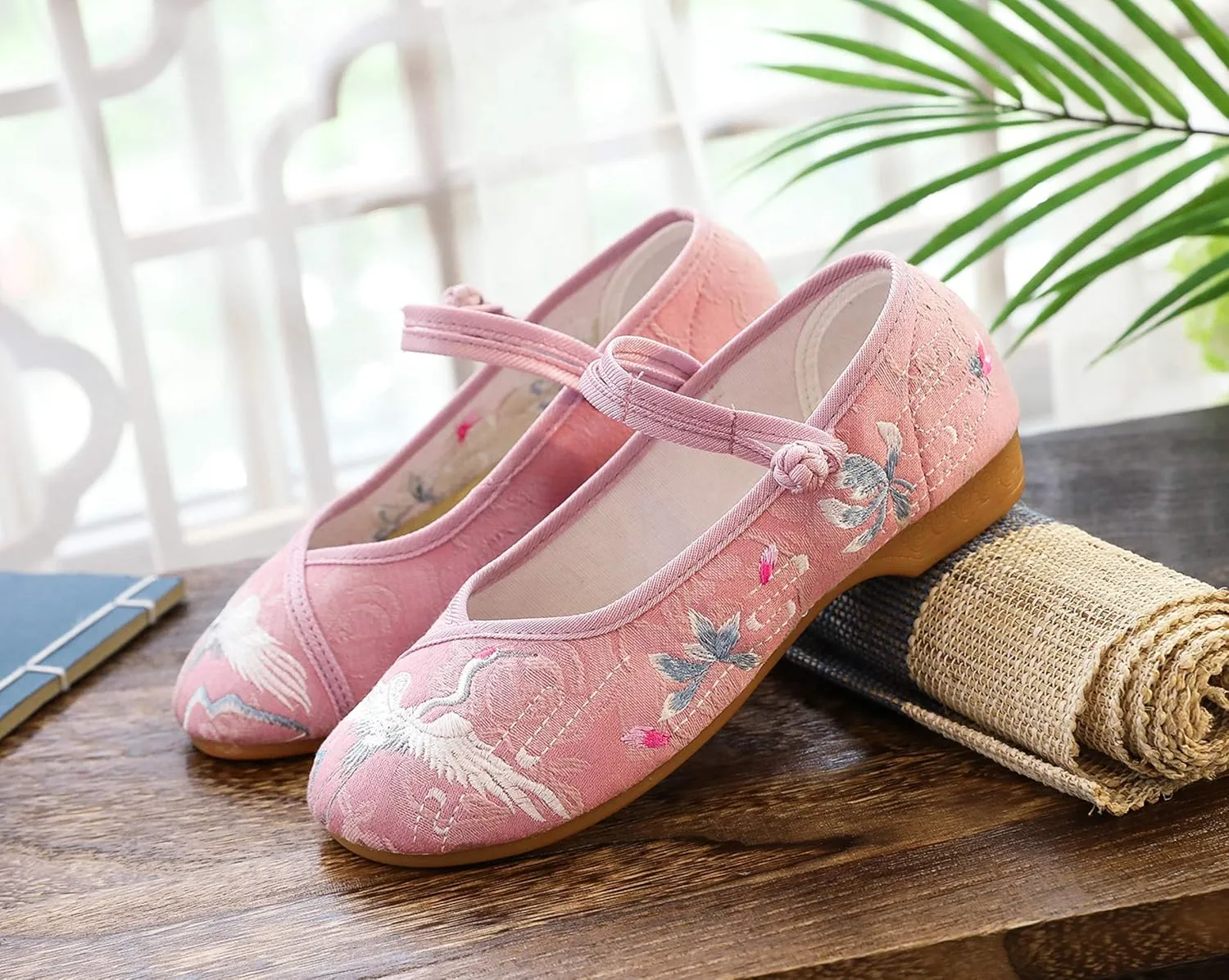 Stunner Women's Vintage Embroidered Shoes Comfortable Flat Shoes Mary Jane Shoes