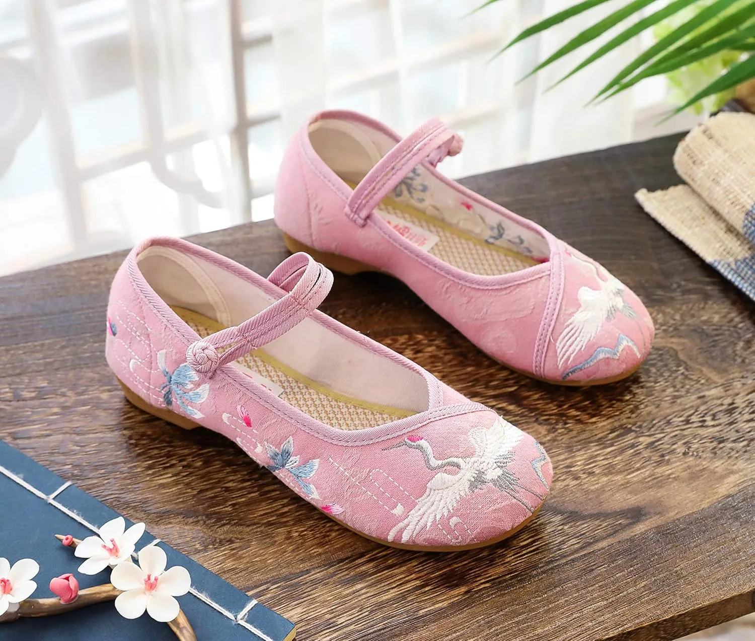 Stunner Women's Vintage Embroidered Shoes Comfortable Flat Shoes Mary Jane Shoes